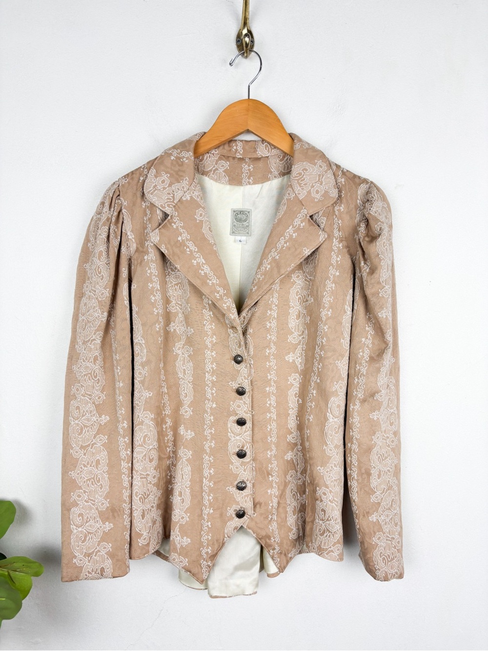 Vintage Wahmaker True West Outfitters Women’s Tapestry Jacket Sz 6
